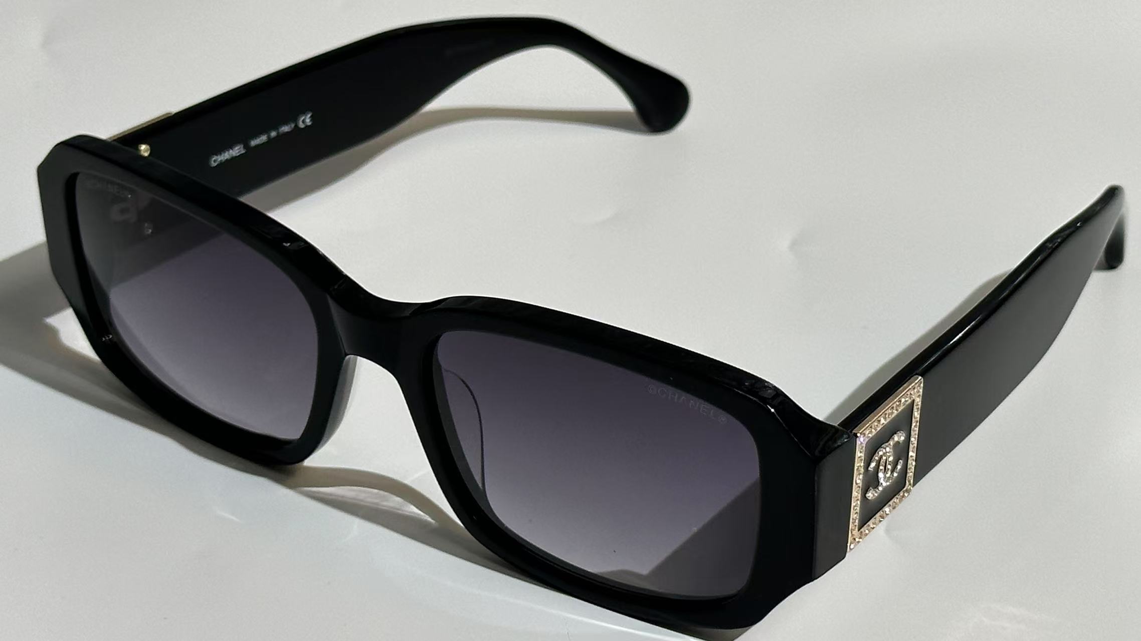 Vintage Chanel Rectangular Sunglasses – Kate Middleton Style