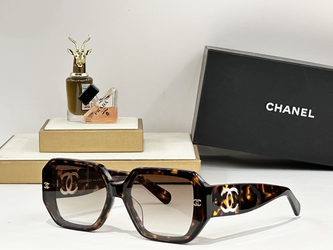 Chanel Luxury Oversized Square Sunglasses with Iconic CC Logo
