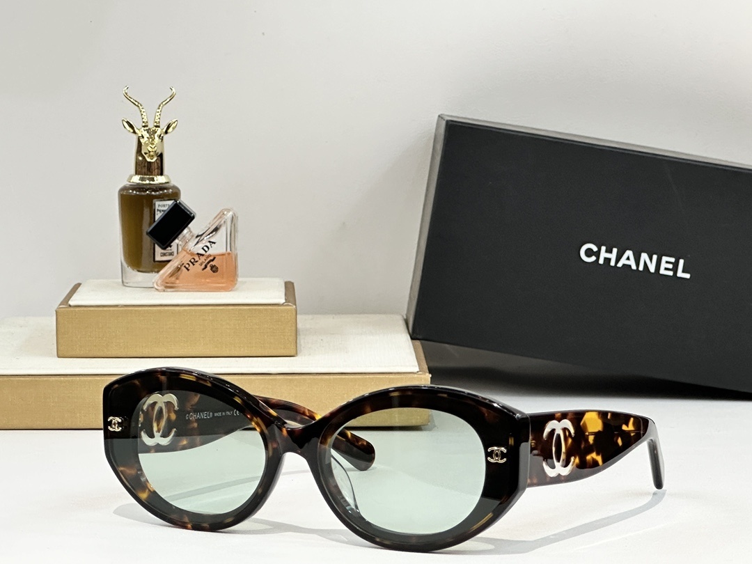 Chanel Luxury Oval Sunglasses for Women – Black Frame CC Logo