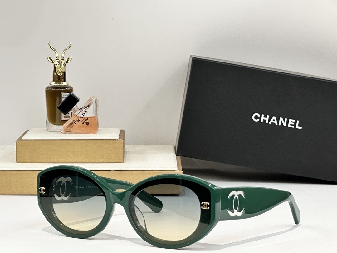 Chanel Luxury Oval Sunglasses for Women – Black Frame CC Logo