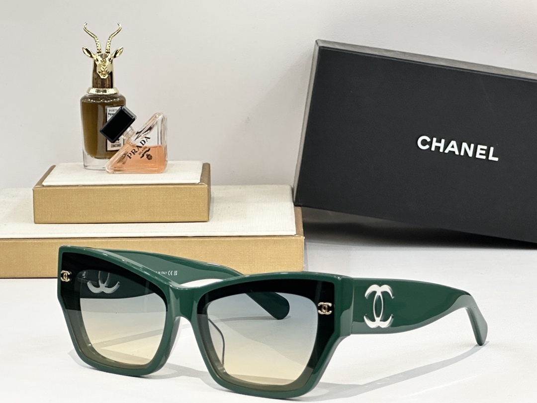 Chanel Luxury Cat-Eye Sunglasses for Women – Elegant Designer Eyewear
