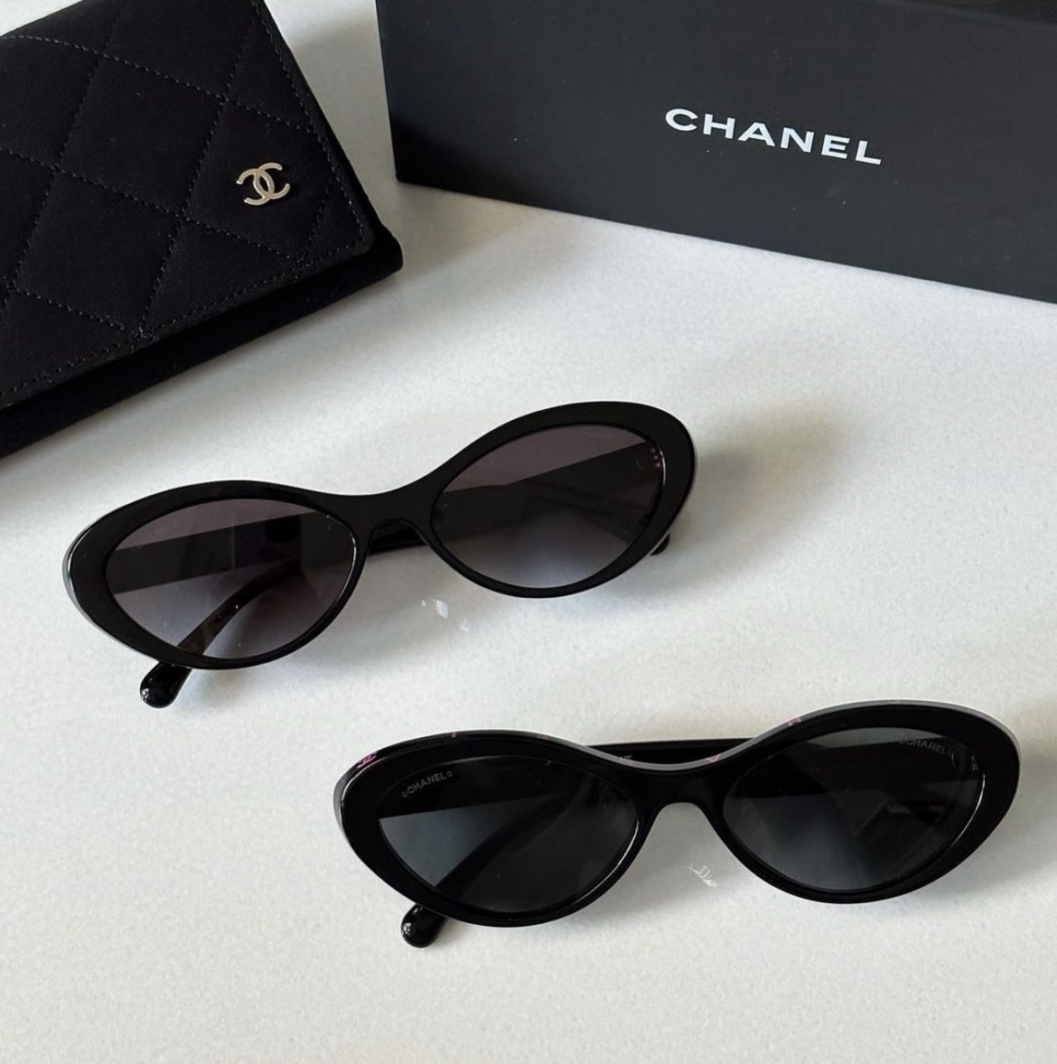 Retro Oval Sunglasses for Men & Women – Vintage Y2K Slim Frame Shades