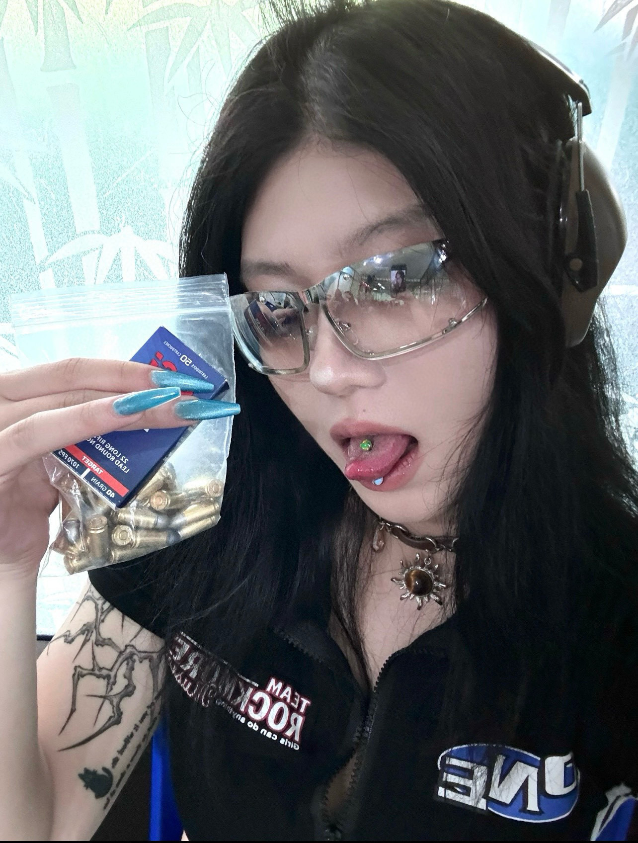 Y2K Futuristic Rectangle Sunglasses – Cyberpunk Rimless Shades