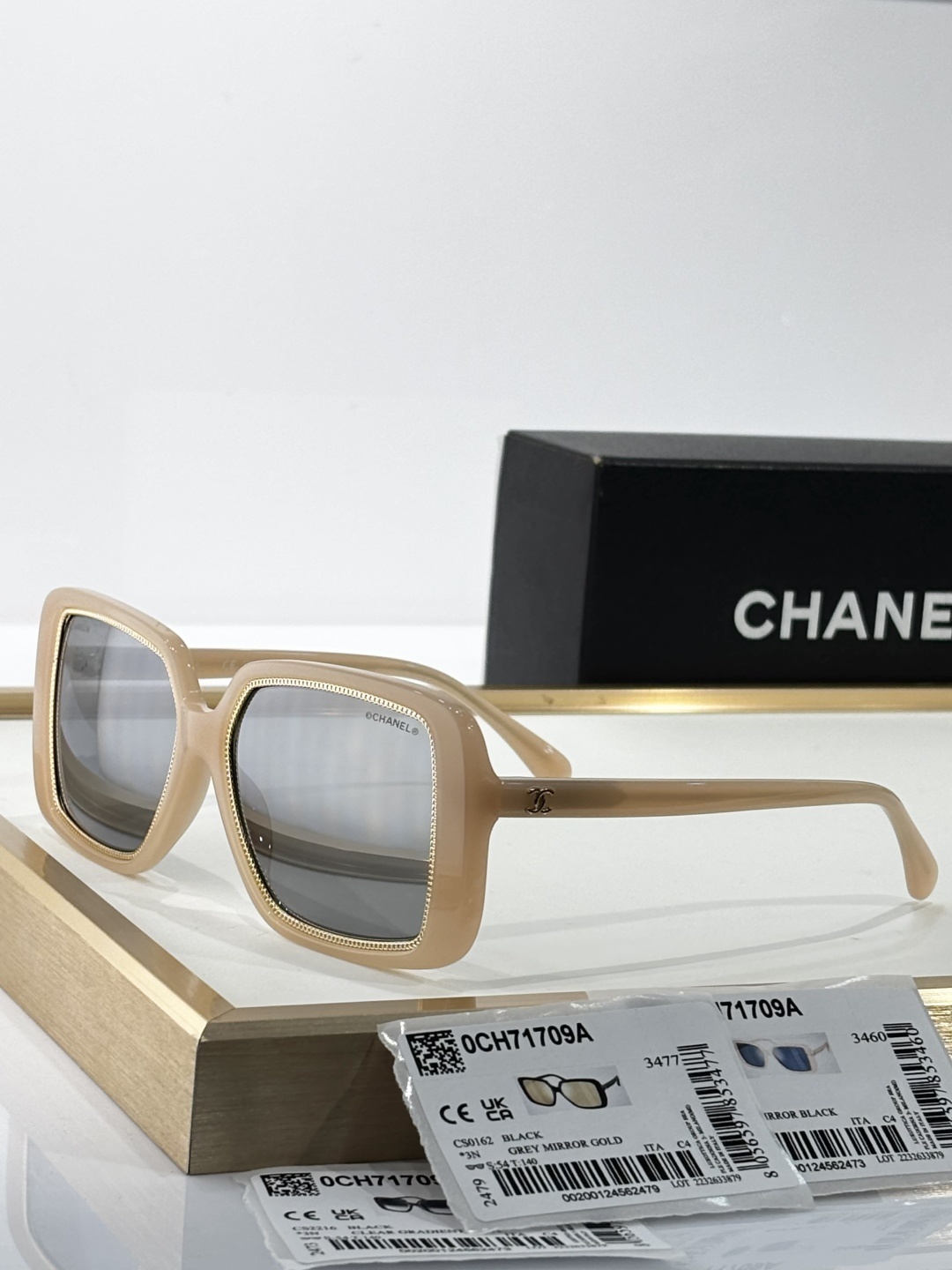 grey Chanel Beige Square Sunglasses – Chanel Beige Square Sunglasses