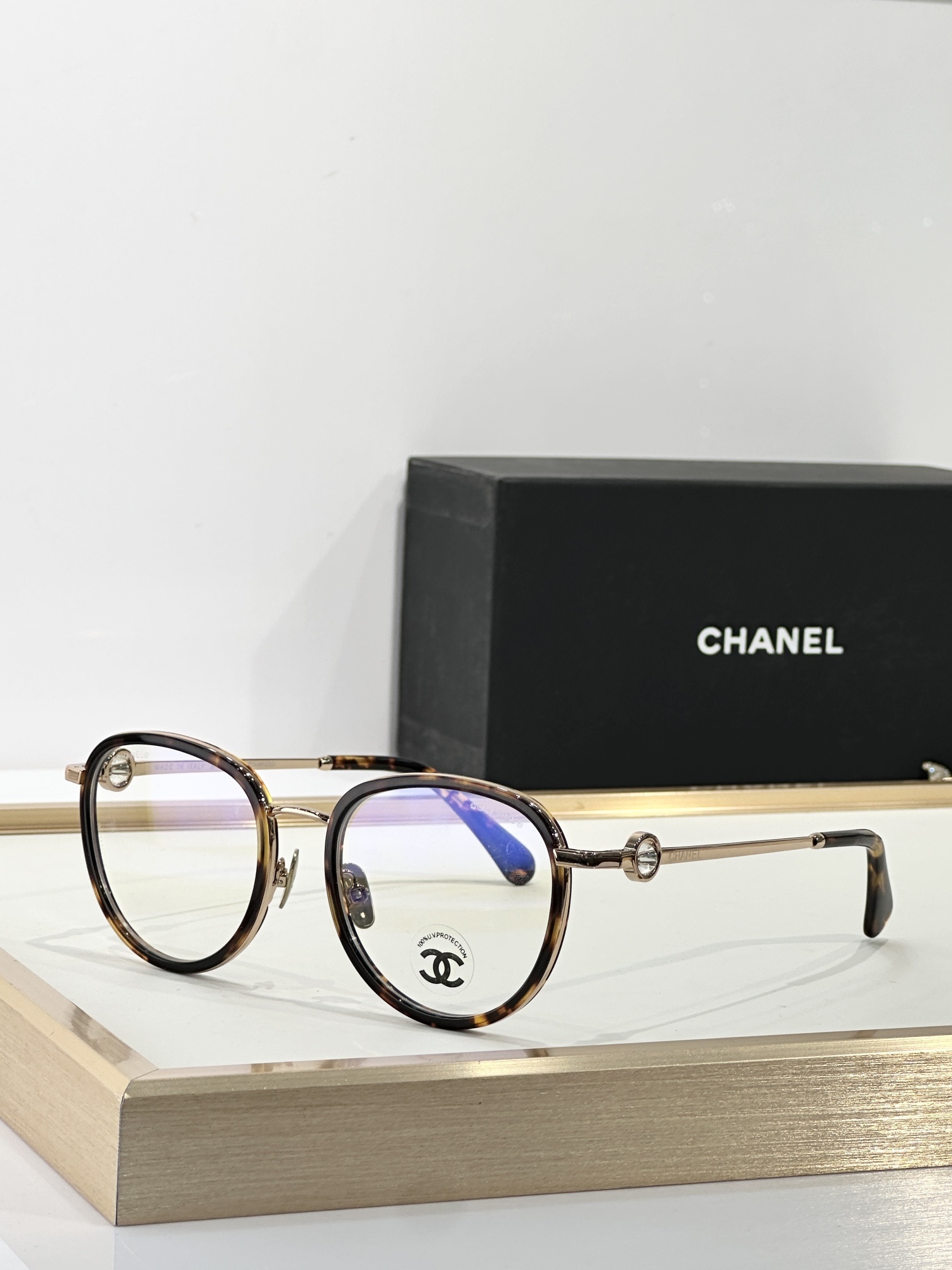 Chanel Luxury Round Eyeglasses Frame – Elegant Designer Optical