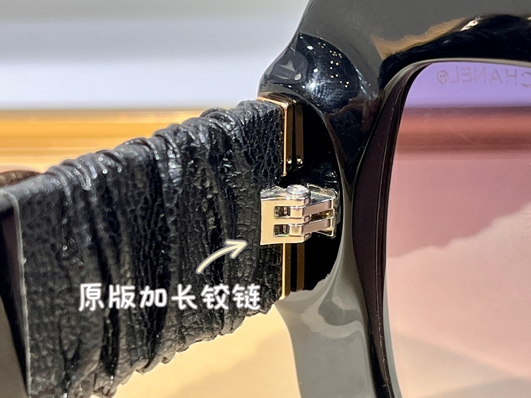 Luxury Oversized Square Sunglasses with Interlocking Logo – Black