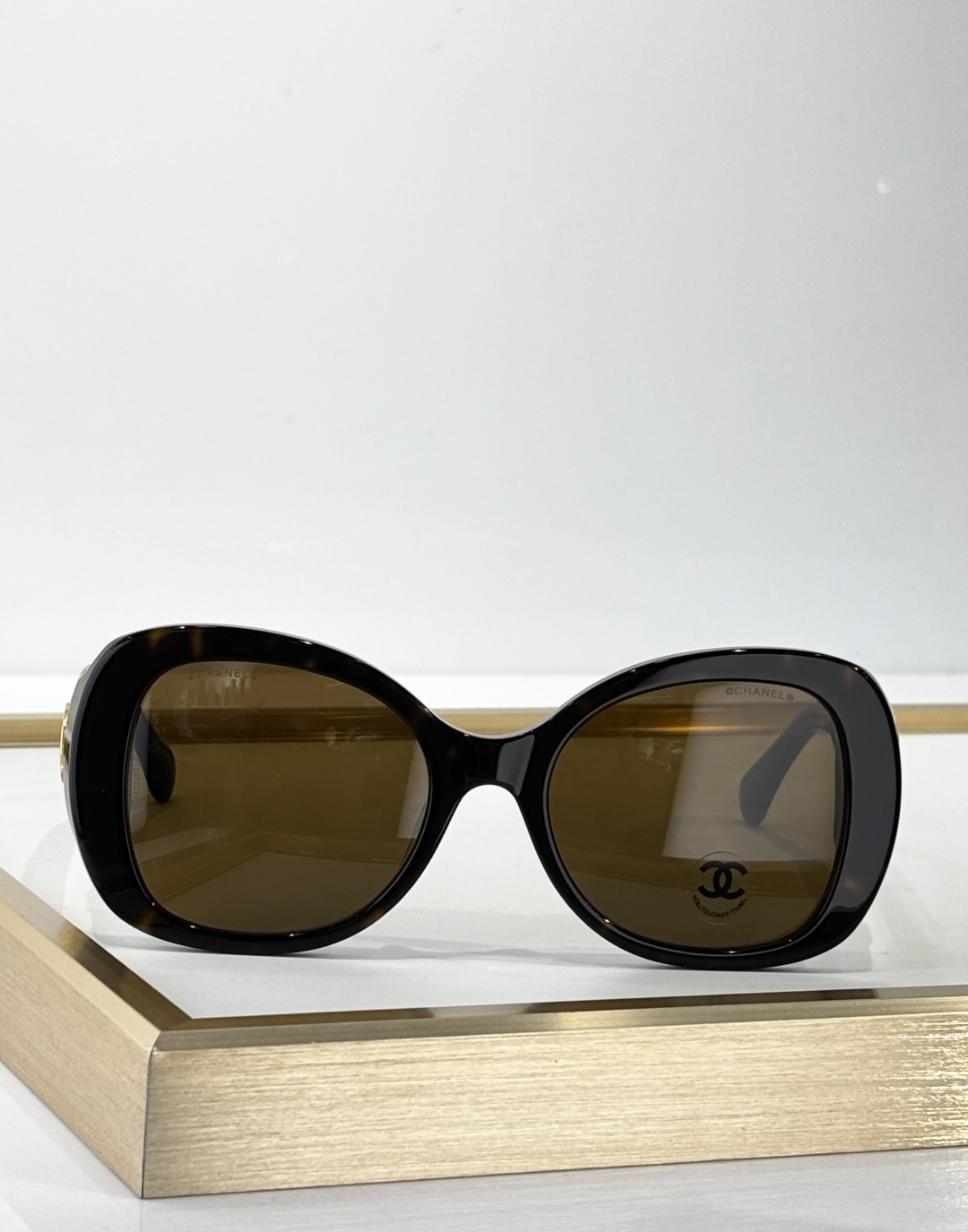 Chanel Black Gold Weave Sunglasses – Chanel Black & Gold Weave