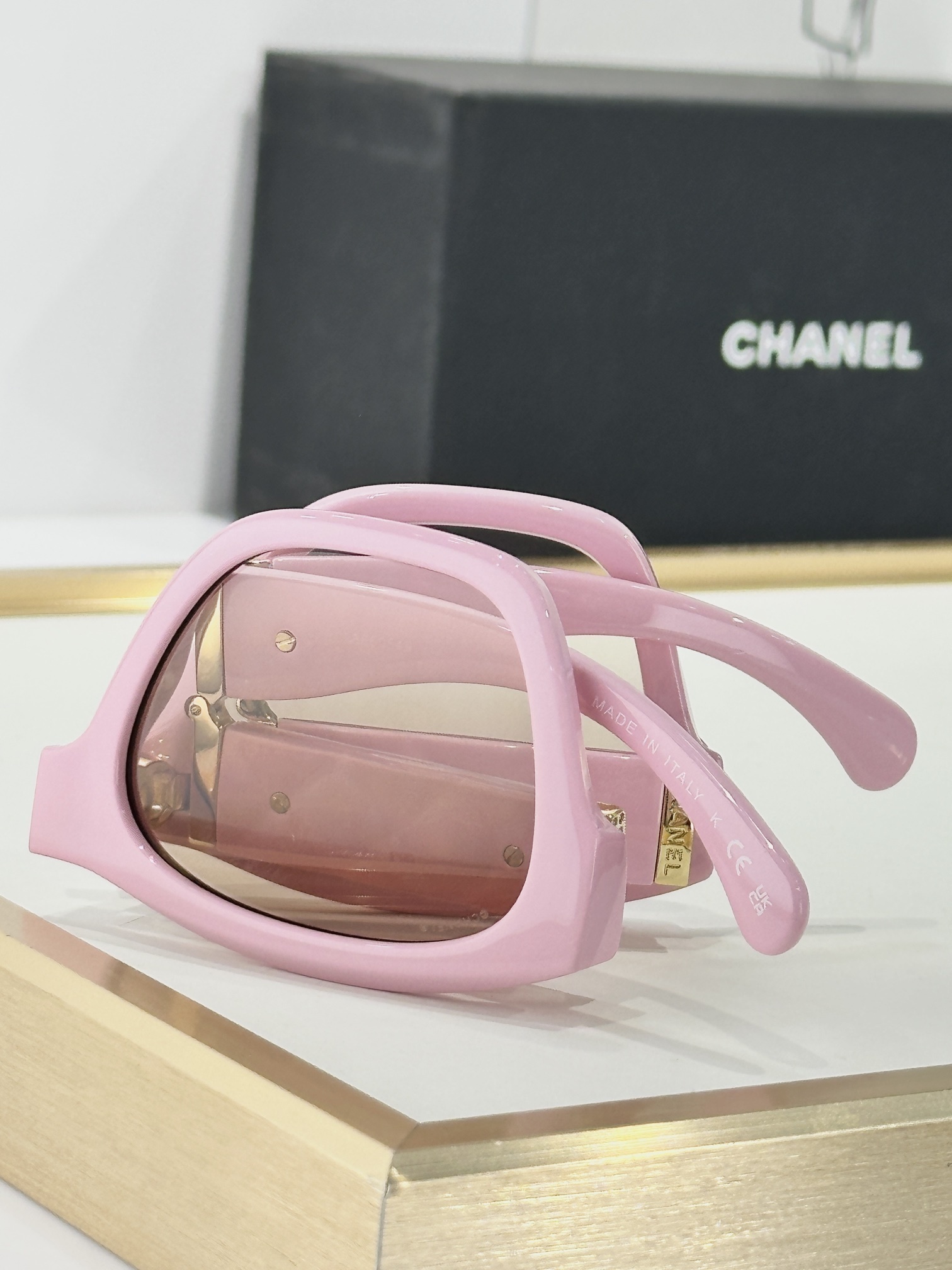 Luxury Chanel Pink Square Sunglasses with Quilted Temples