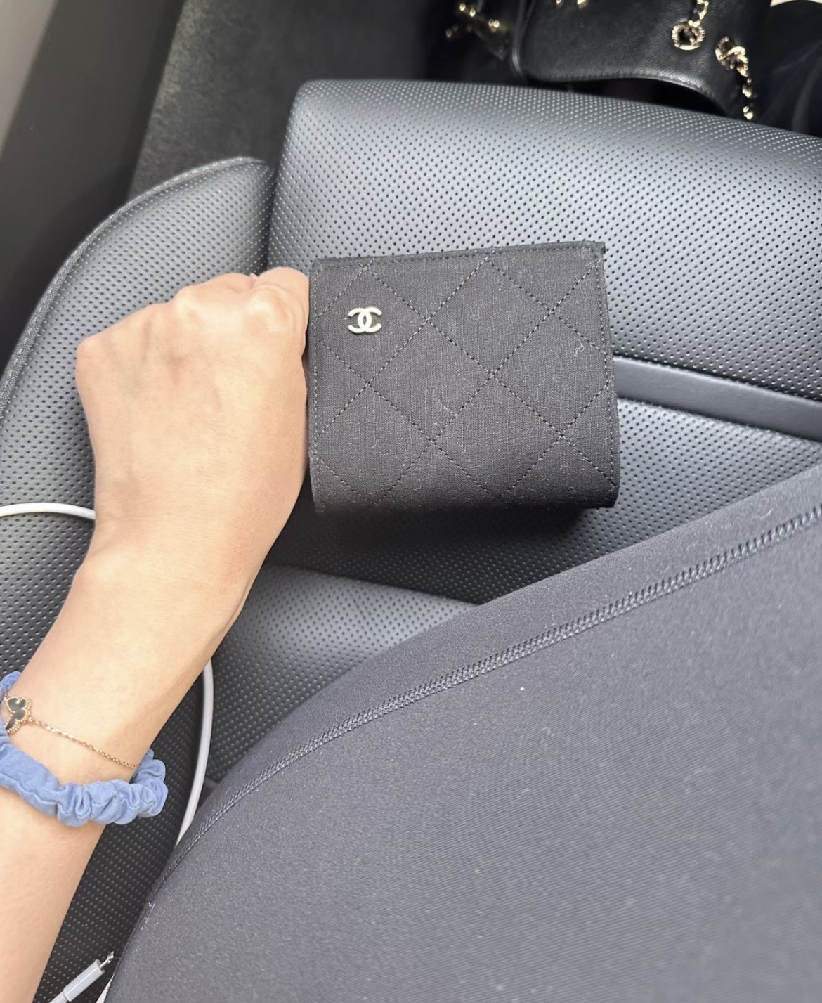 Chanel Black Quilted Wallet – Chanel Black Quilted Canvas Wallet