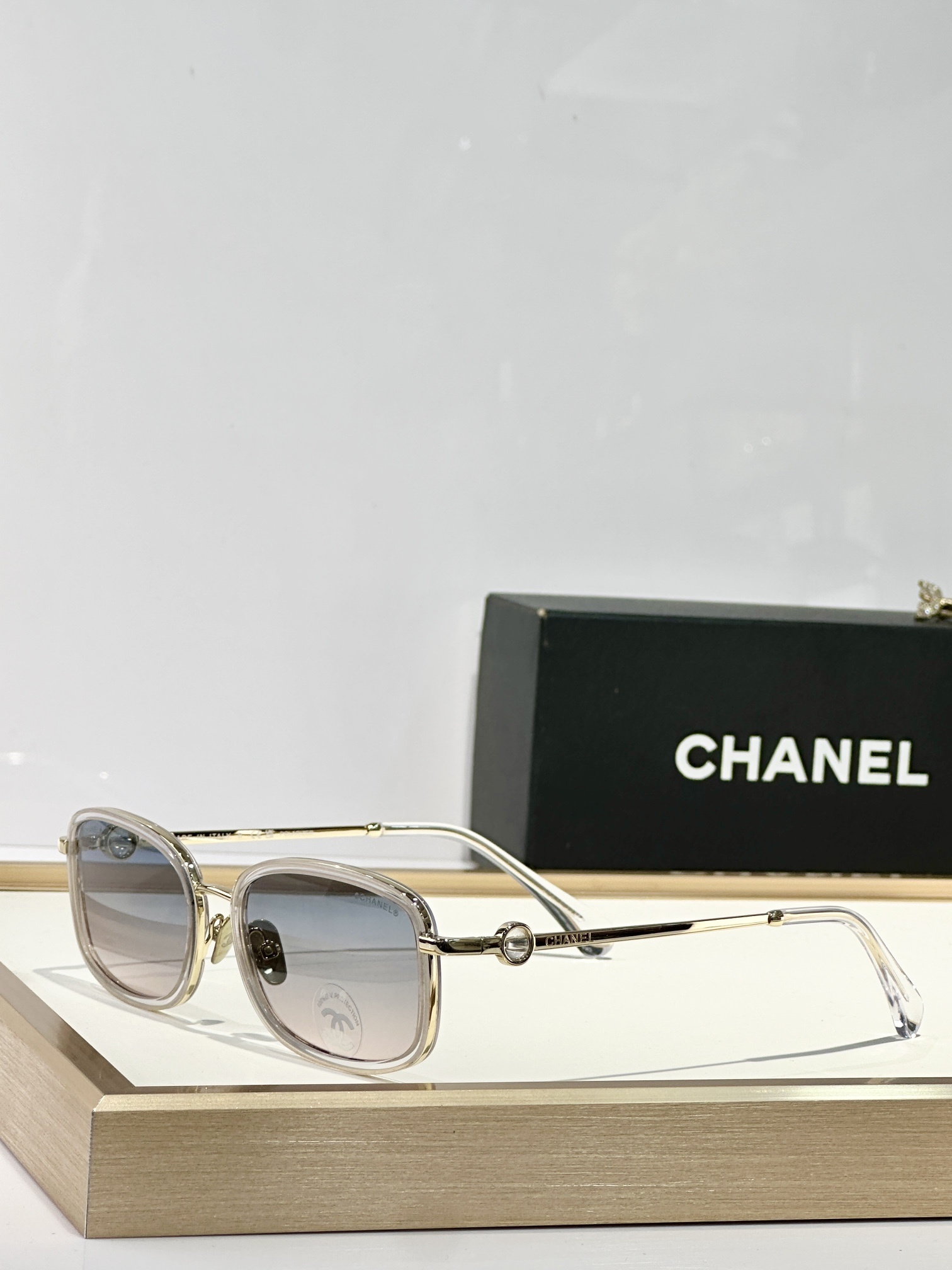 Chanel Silver Frame Sunglasses gradient – Chanel Silver Frame