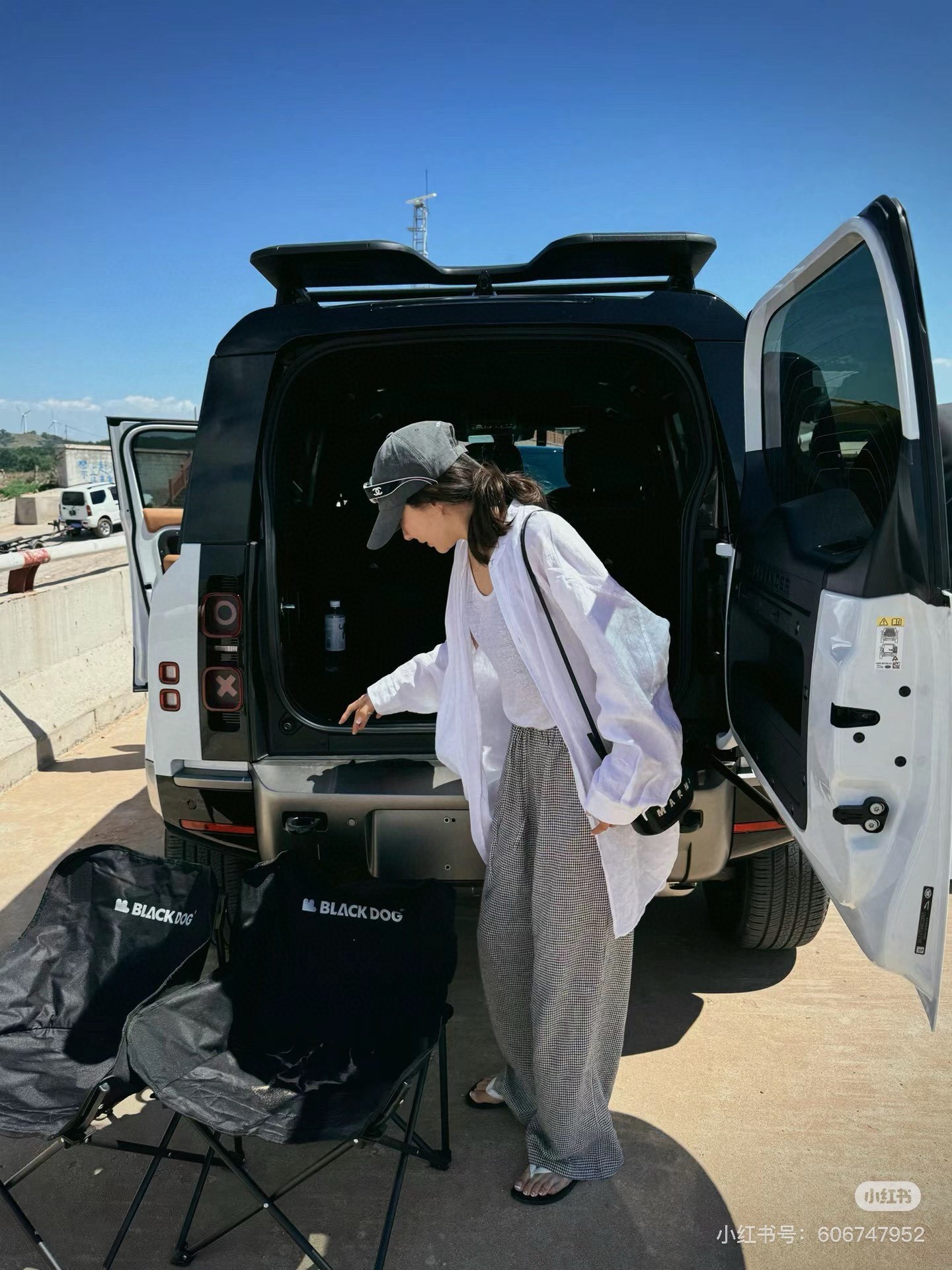 Luxury Chanel CC Logo Shield Sunglasses – Black and White Chic