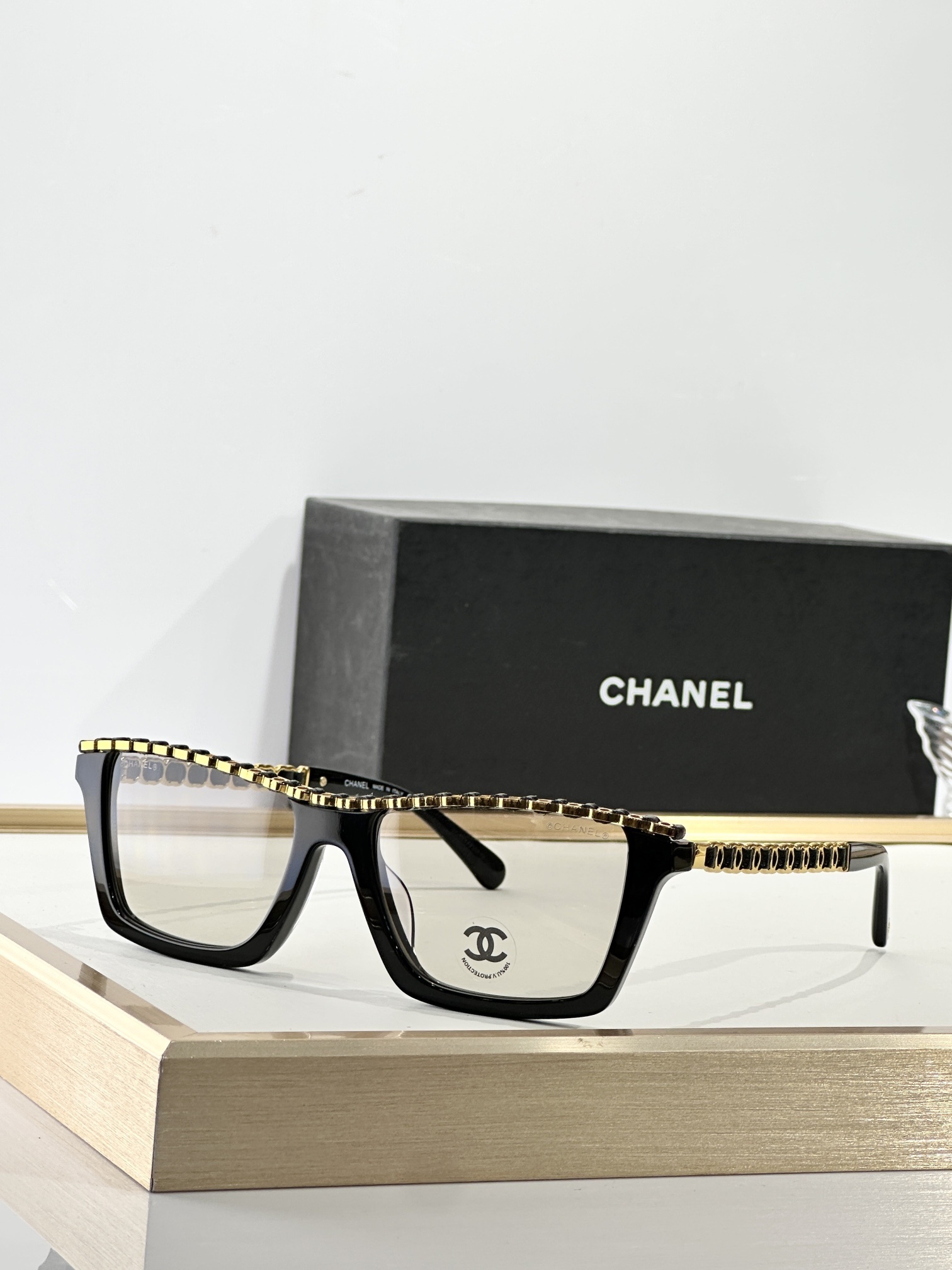 Chanel Black & Gold Optical Frames – Chanel Black & Gold Chain Detail