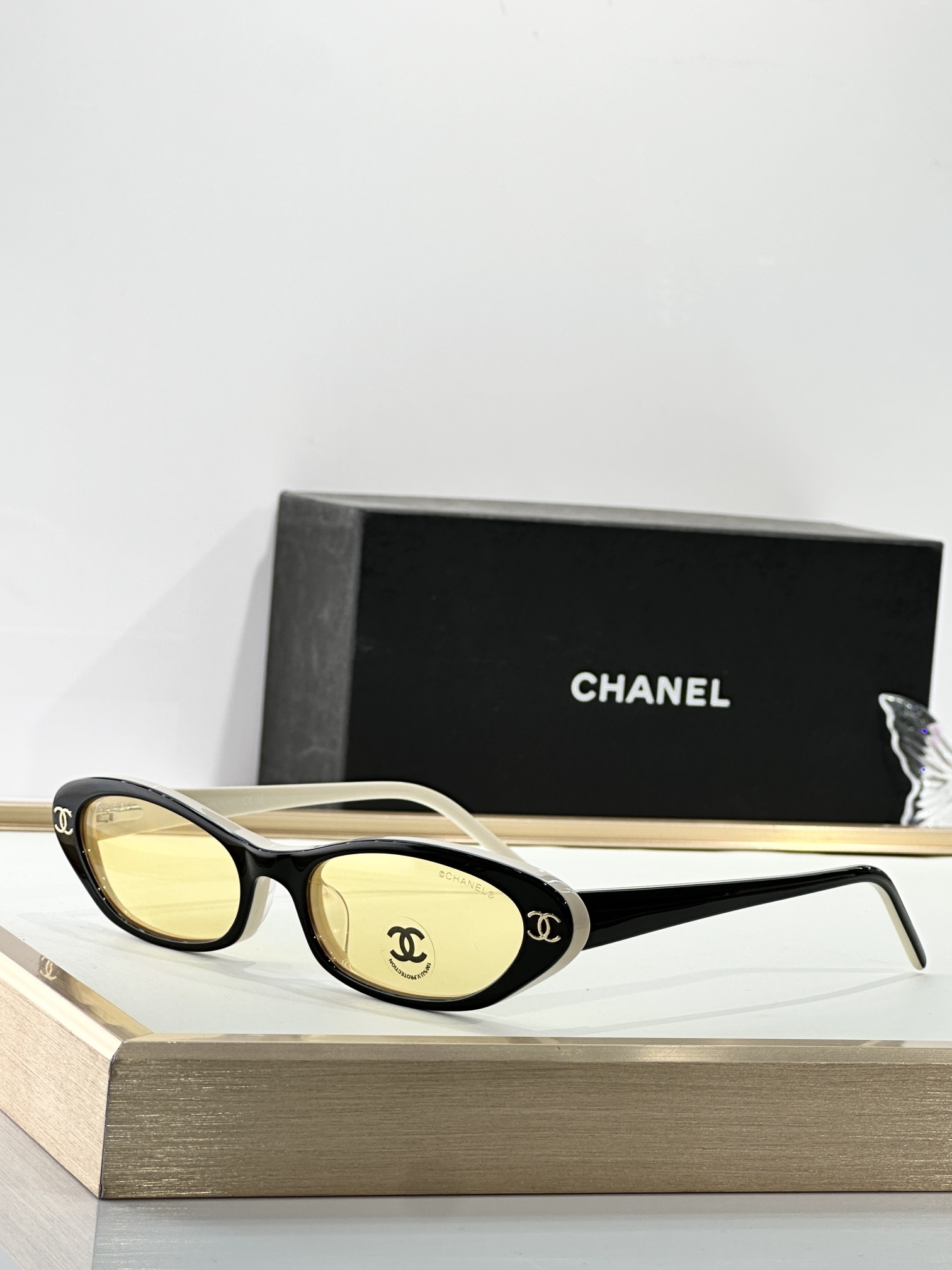 Luxury Chanel Retro Oval Sunglasses – Vintage CC Logo Eyewear