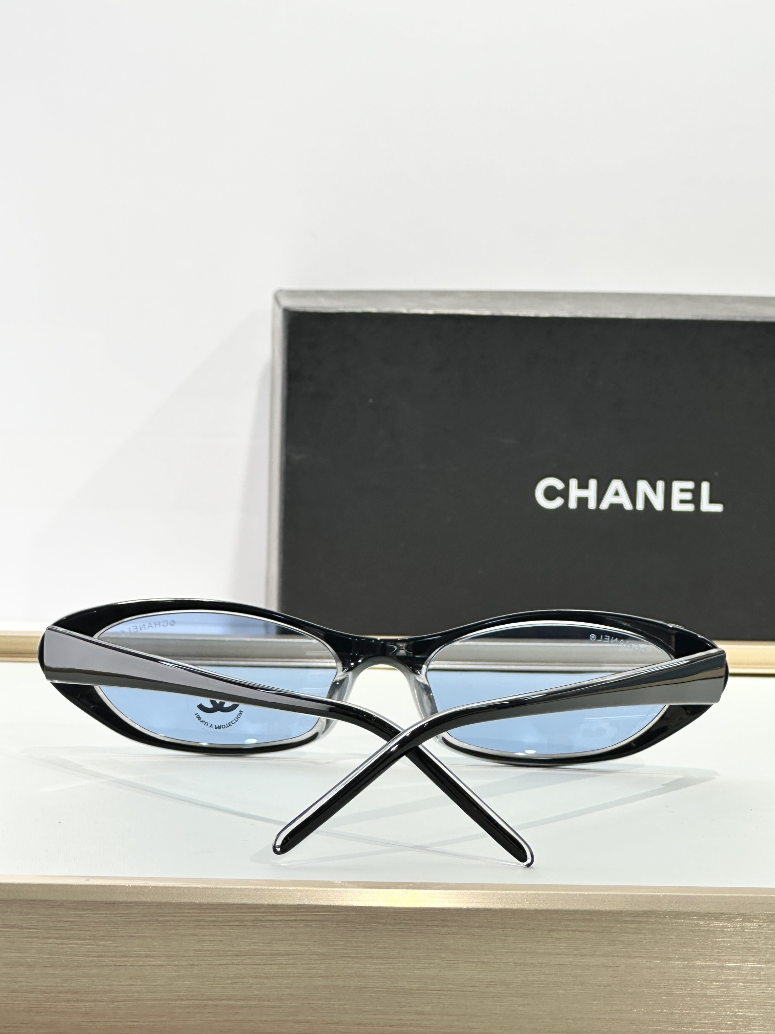 Luxury Chanel Retro Oval Sunglasses – Vintage CC Logo Eyewear