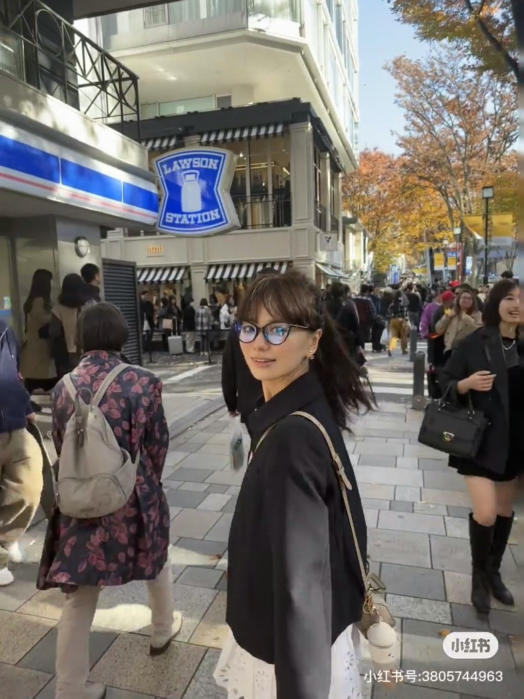 Luxury Cat-Eye Blue Light Blocking Glasses for Women – Chic Eyewear