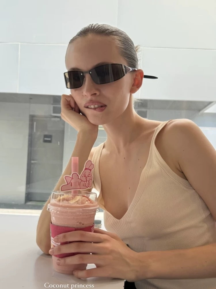 Cyberpunk Rimless Shield Sunglasses – Y2K Aesthetic Wrap Eyewear