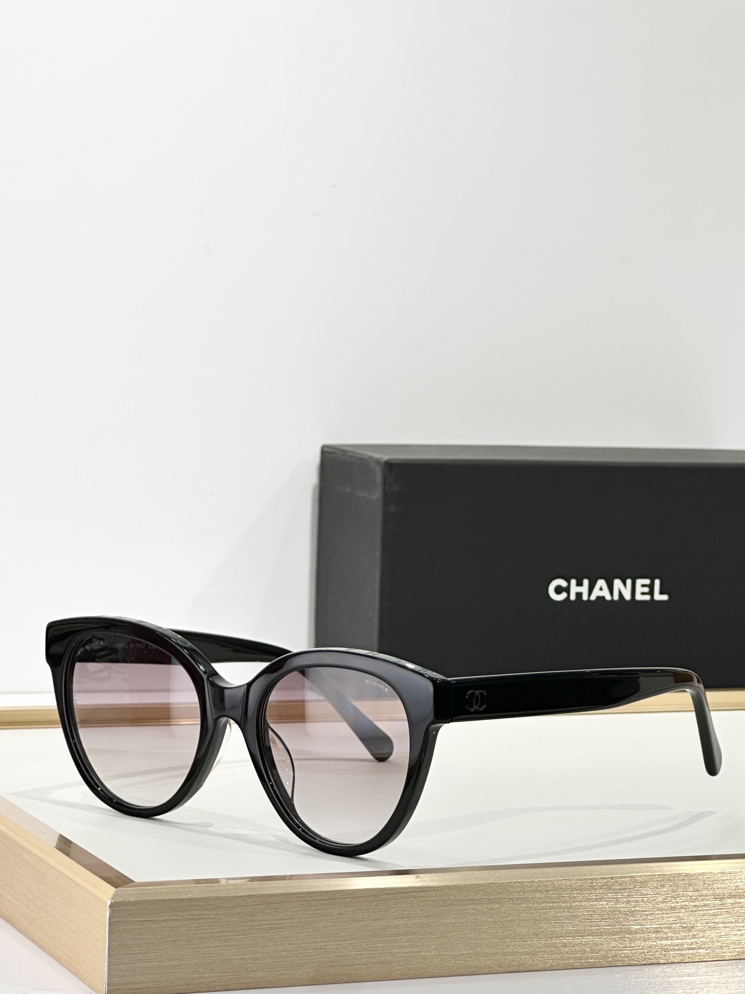 Chanel Luxury Cat Eye Sunglasses for Women – Elegant Designer Eyewear