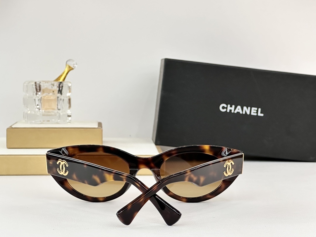 Chanel Women’s Polarized Cat-Eye Sunglasses with Iconic CC Logo