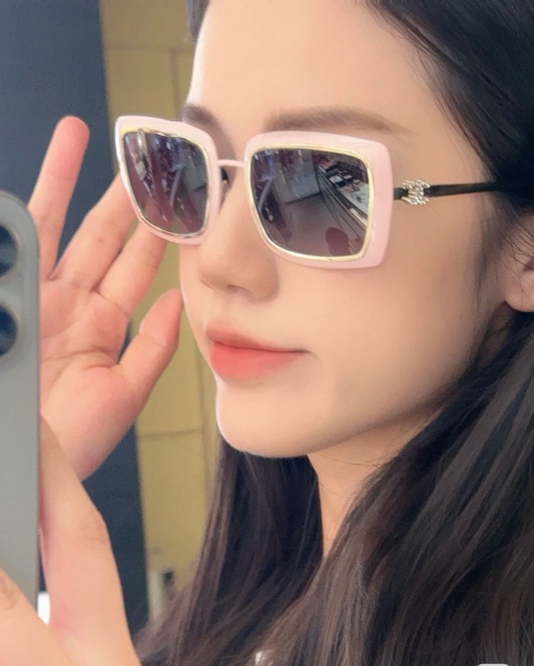 Luxury Pink Square Sunglasses for Women – Trendy UV Protection