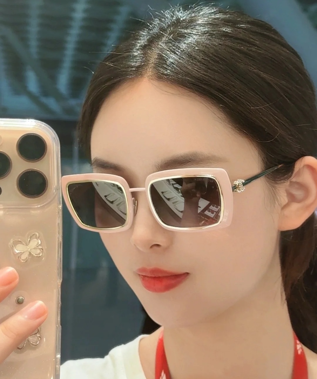 Luxury Pink Square Sunglasses for Women – Trendy UV Protection