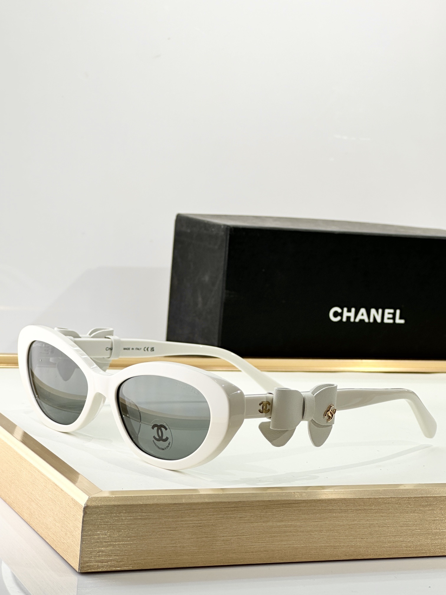Chanel Women’s Oval Bow Sunglasses – Premium Luxury Eyewear