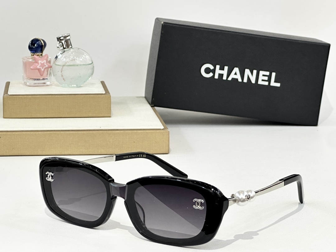 Chanel Oversized Pearl Accent Sunglasses – Luxury Women’s Eyewear