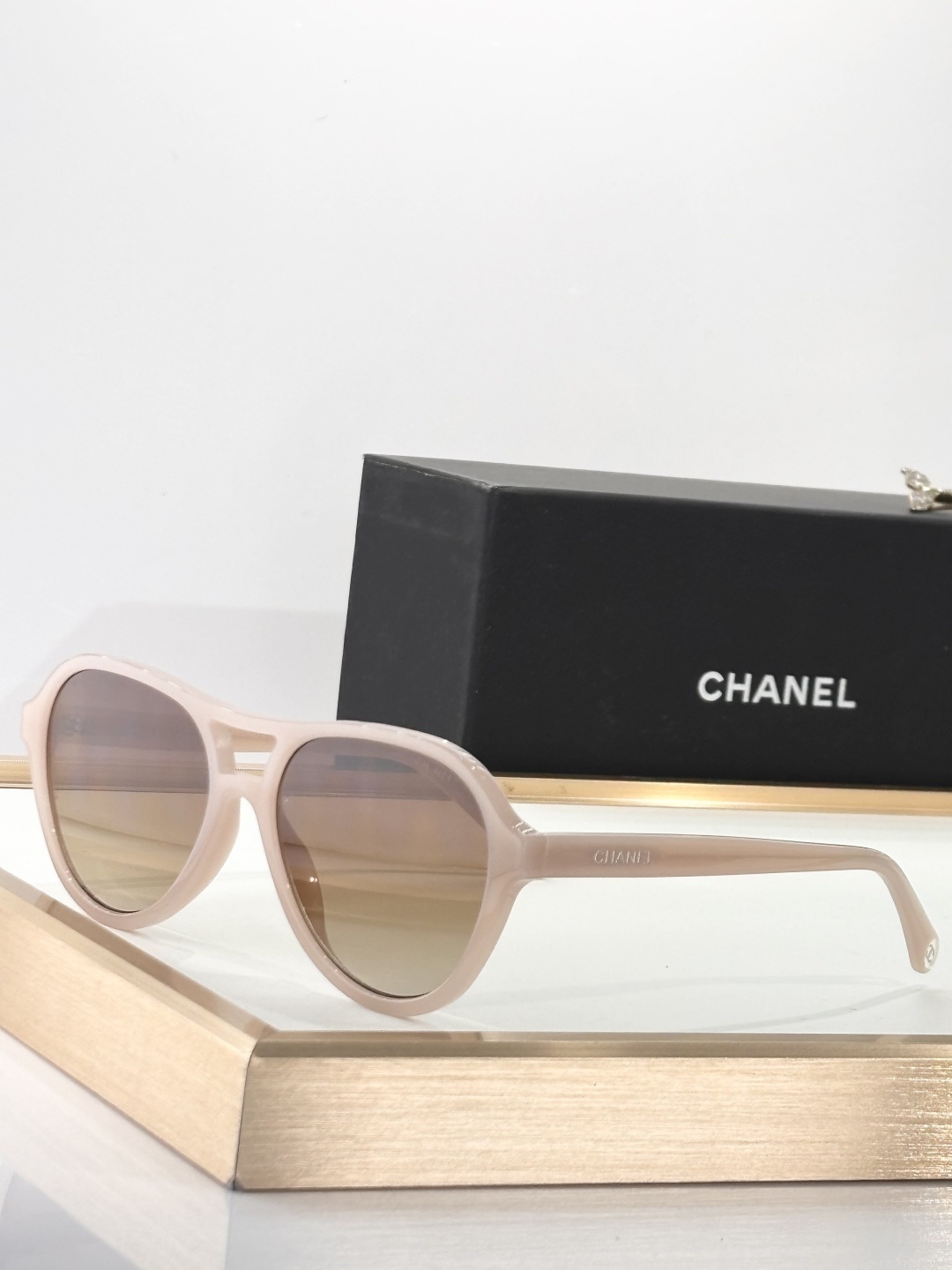 Chanel Luxury Pilot Sunglasses – Premium Women’s Designer Eyewear