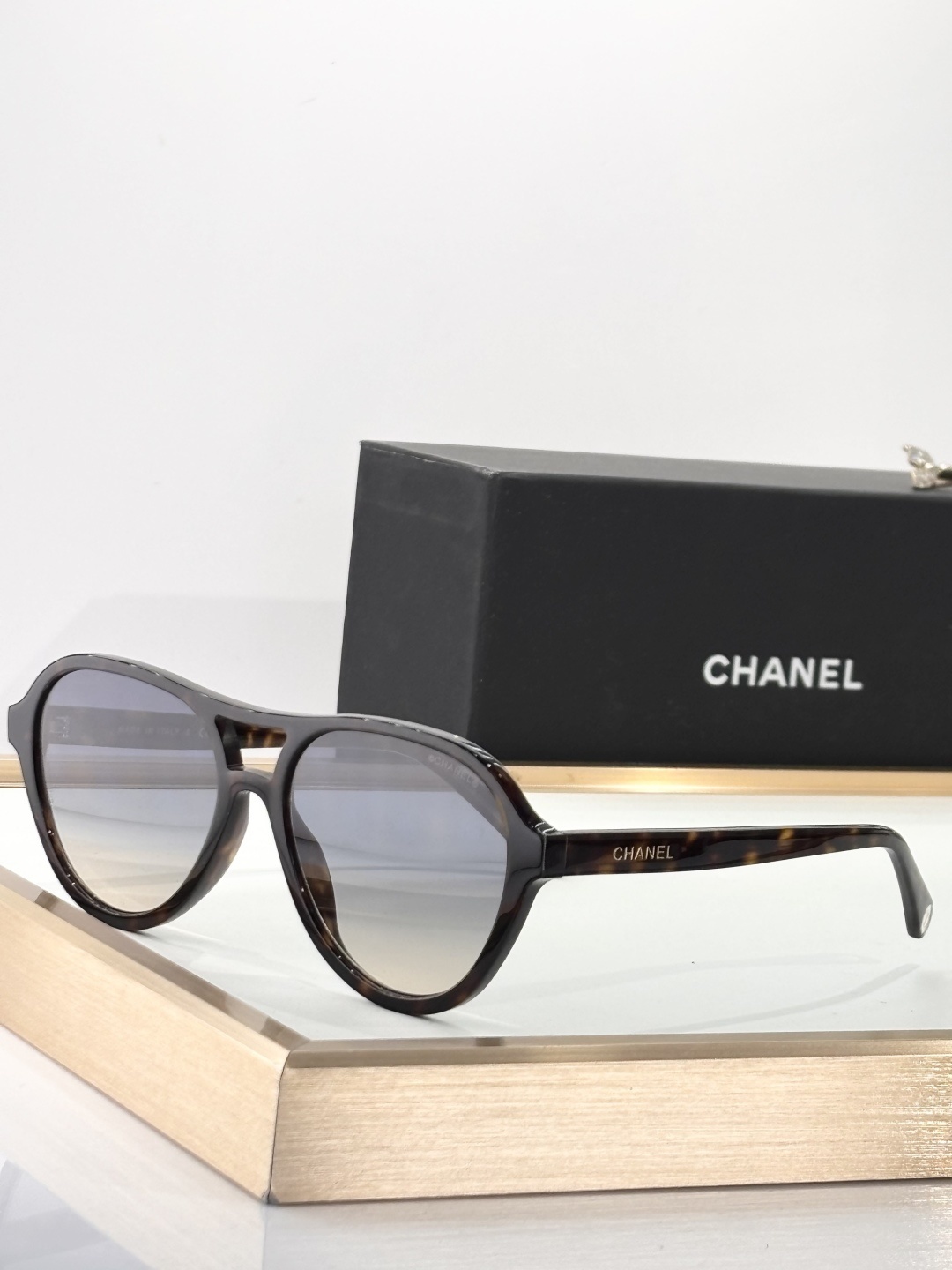 Chanel Luxury Pilot Sunglasses – Premium Women’s Designer Eyewear