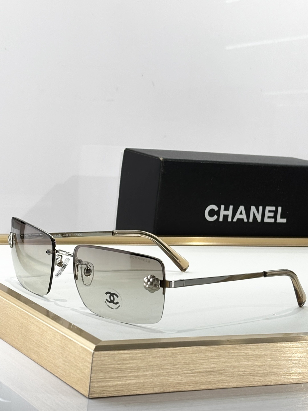 Chanel Camellia Rimless Sunglasses Gradient Lens Luxury Eyewear