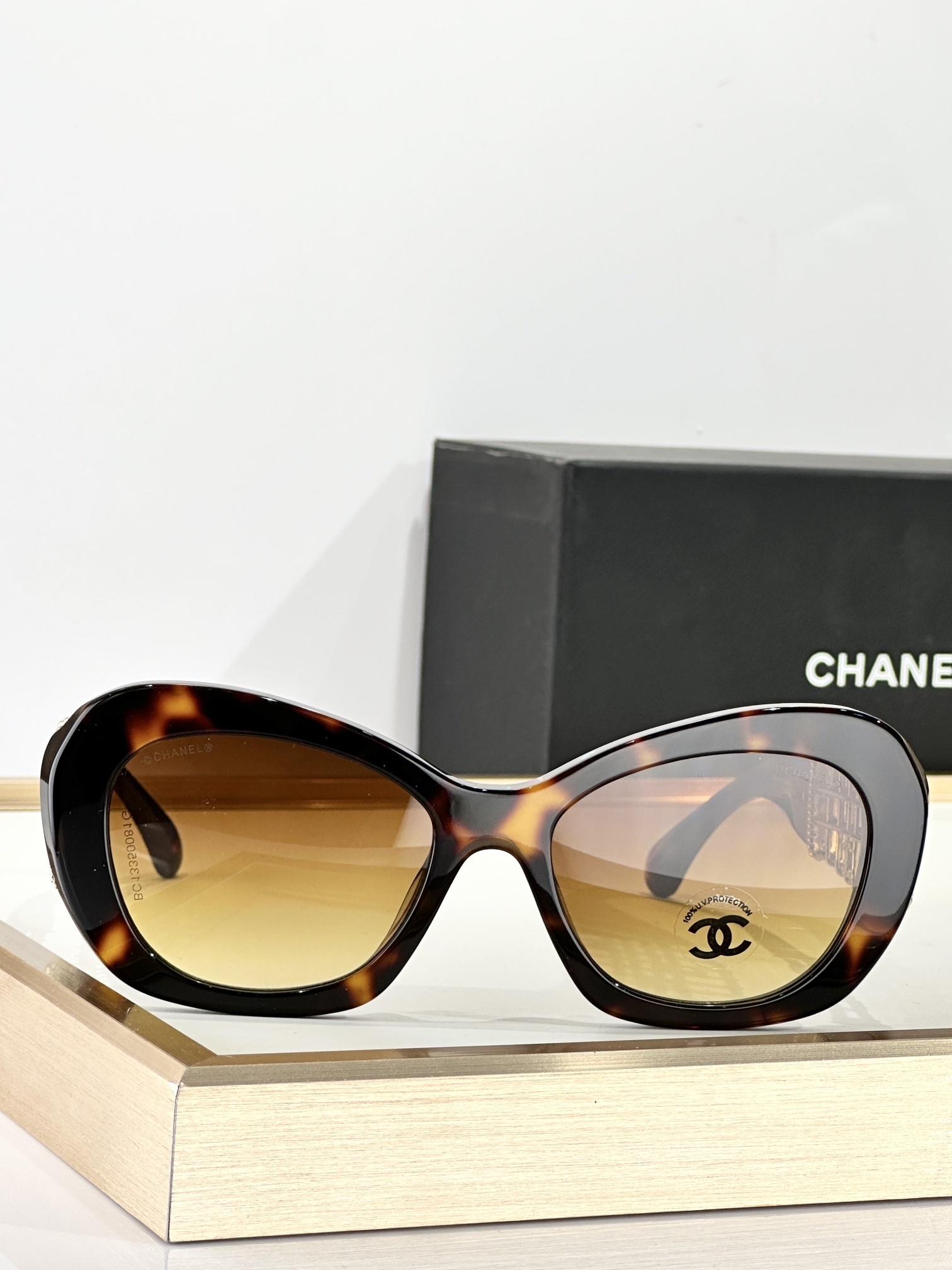 Chanel Luxury Butterfly Sunglasses – Elegant Oversized Eyewear