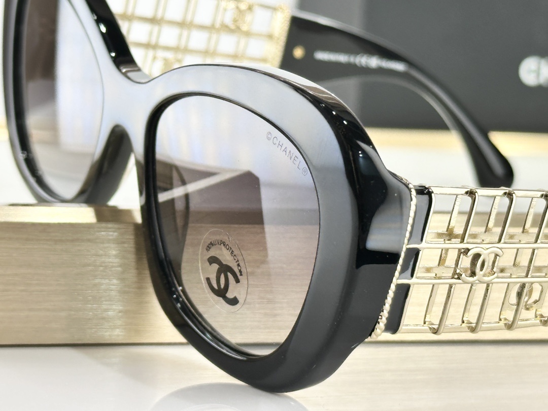 Chanel Luxury Butterfly Sunglasses – Elegant Oversized Eyewear