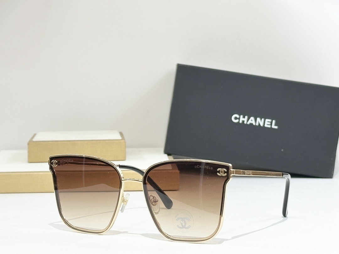 Chanel Luxury Oversized Square Sunglasses – Elegant Women’s Eyewear