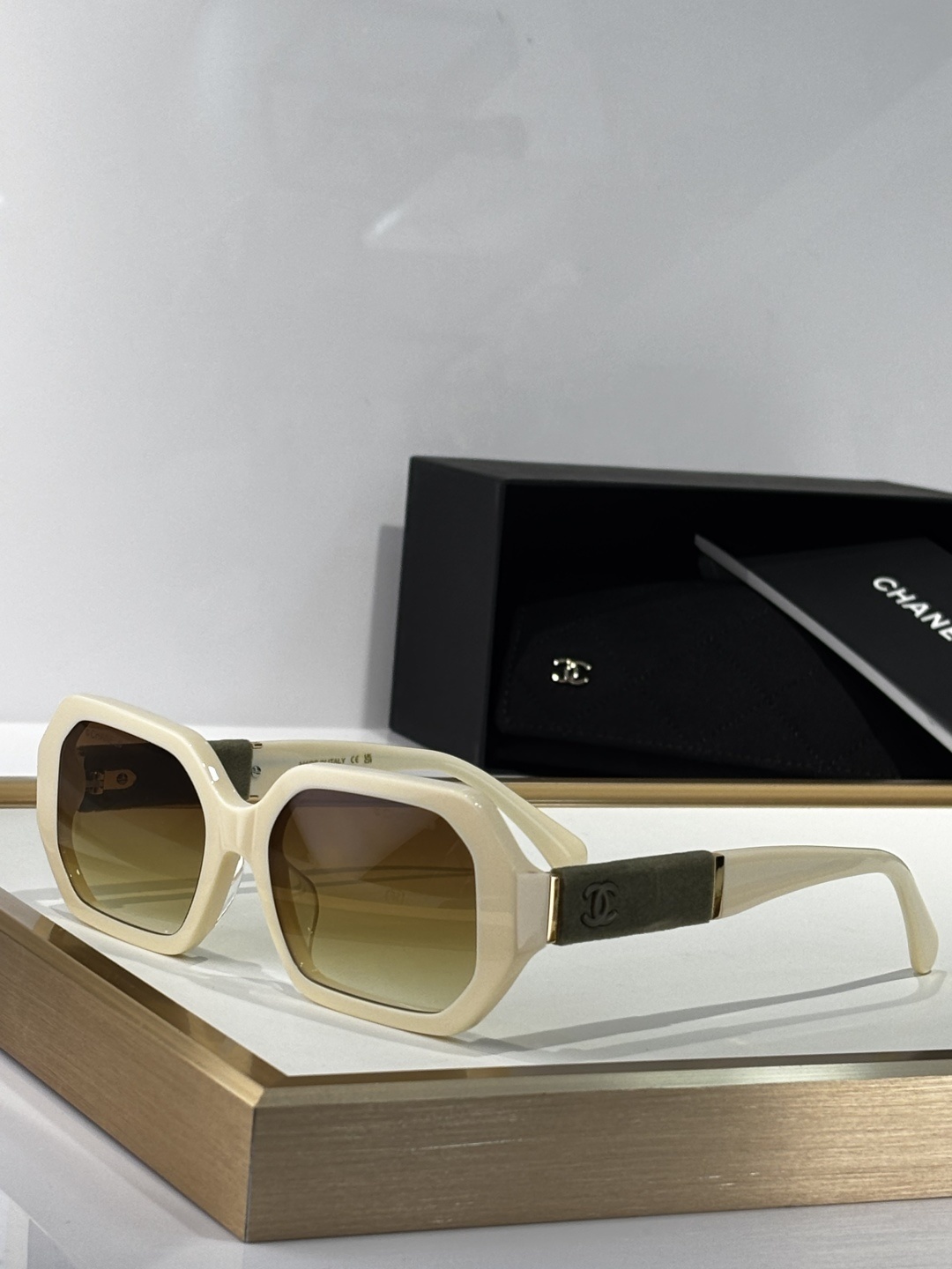 Chanel Oversized Hexagonal Sunglasses with CC Logo Luxury Eyewear