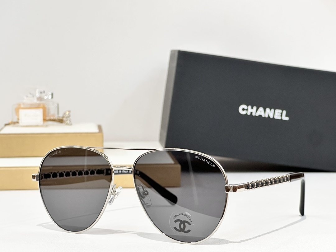 Chanel Aviator Sunglasses: Luxury Pilot Design with Chain Temples