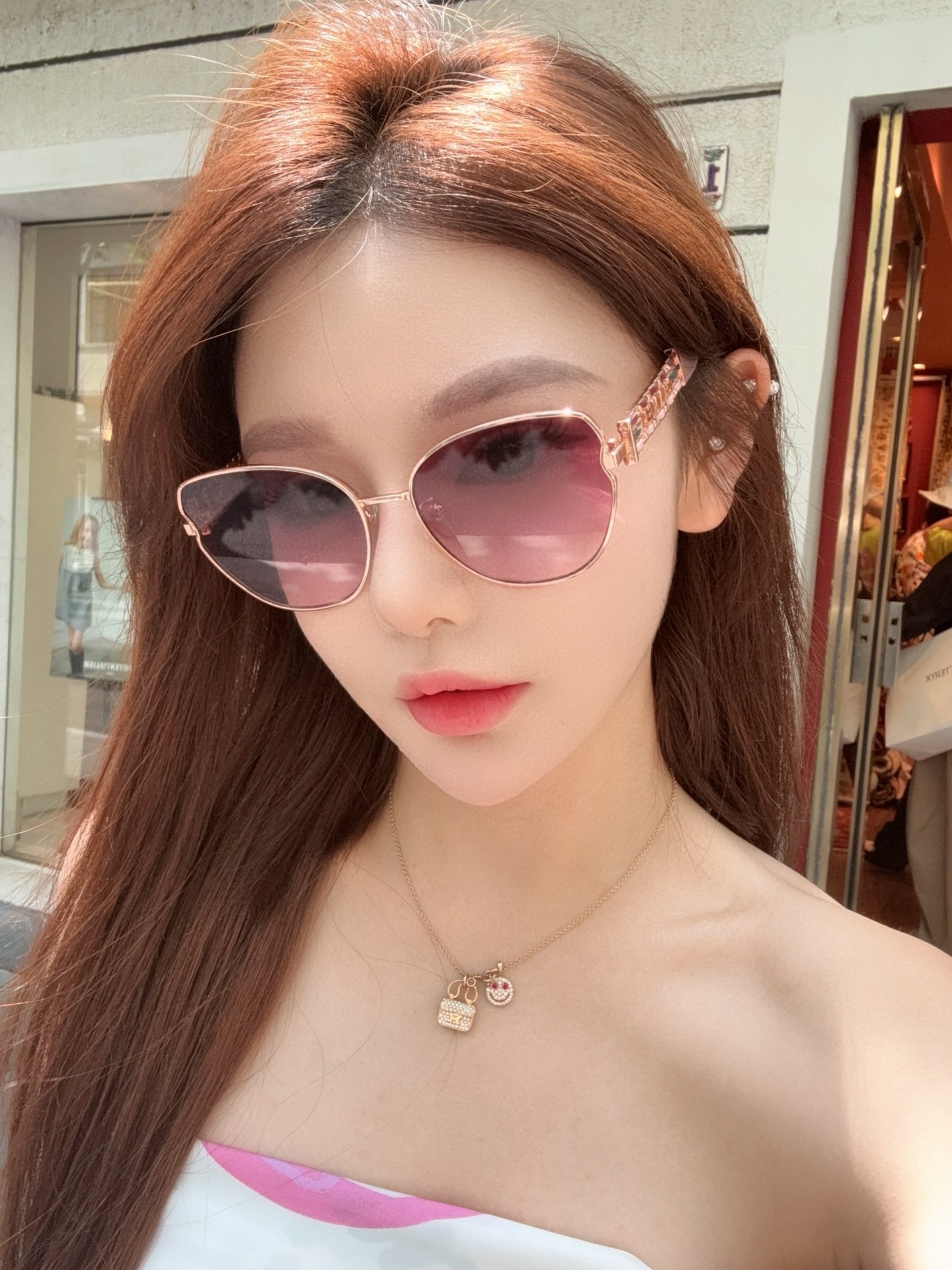 Luxury Women’s Oversized Cat-Eye Sunglasses with Gradient Lenses