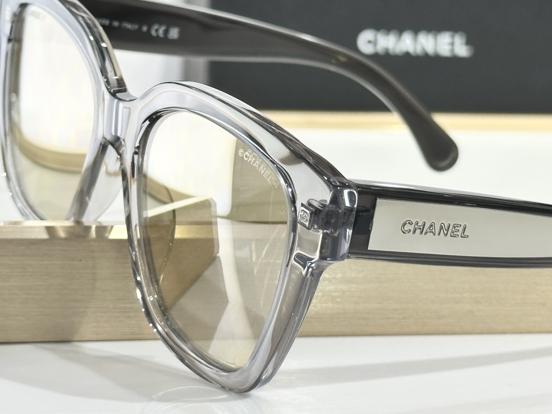 Chanel Butterfly Sunglasses – Light Grey Acetate & Gold Mirror