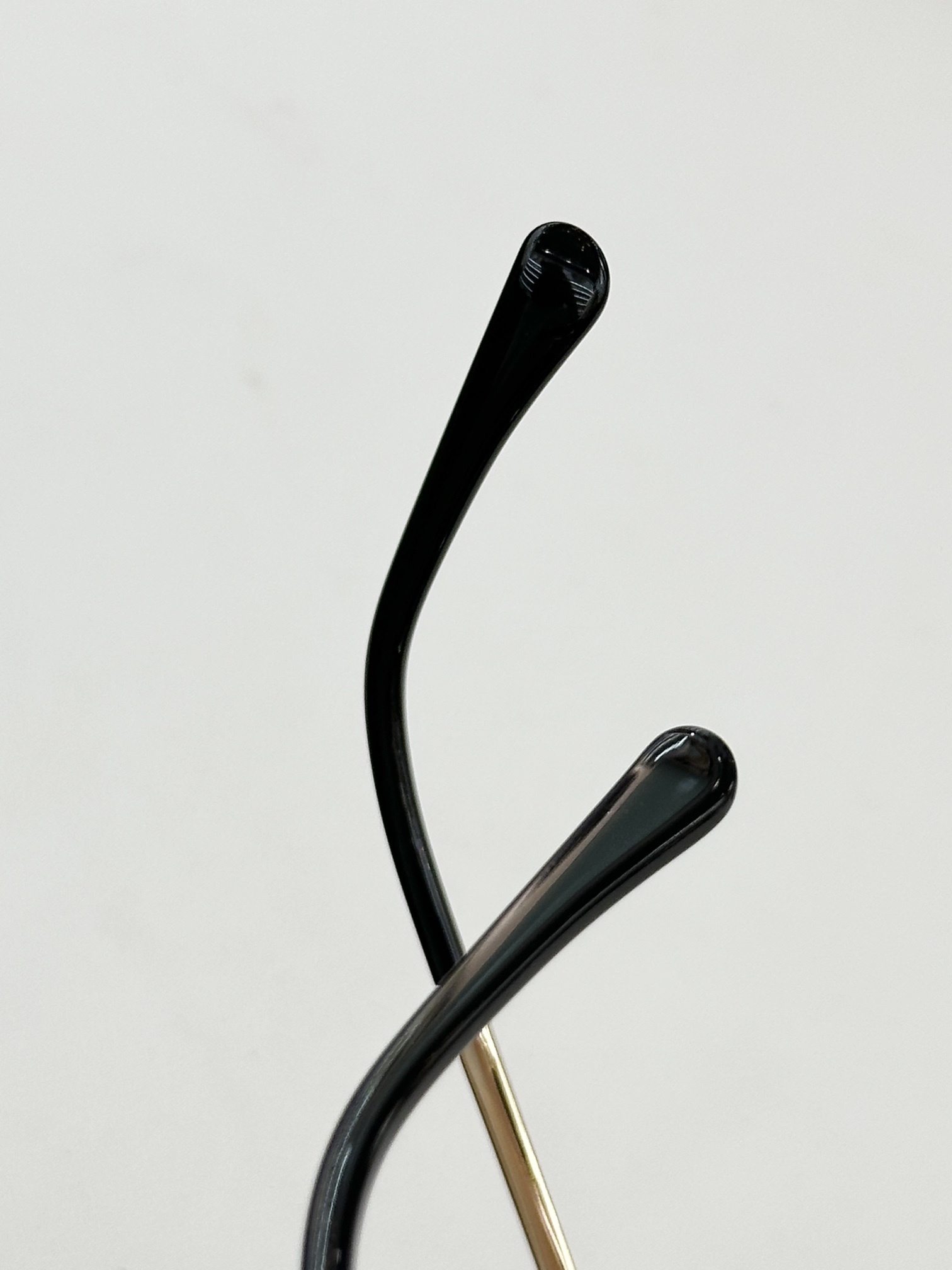 Chanel Elegant Oversized Square Sunglasses – Luxury Metal Frame