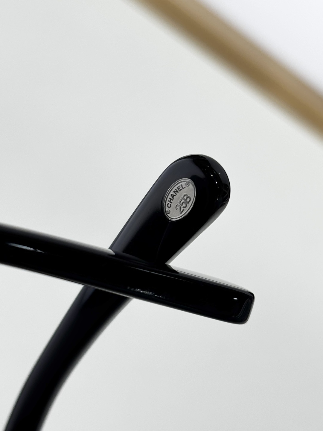 Chanel 9181Q Oval Sunglasses with Leather Bow & CC Logo – Black