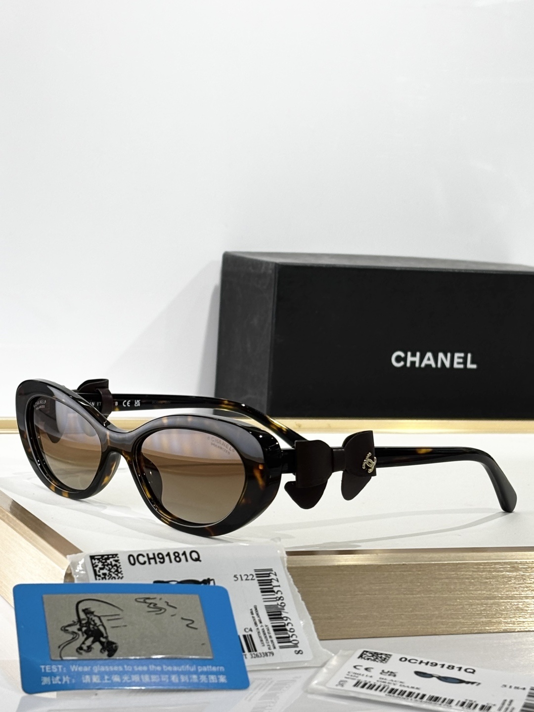 Chanel Tortoise Bow Sunglasses – Chanel Tortoise Bow Accent Sunglasses