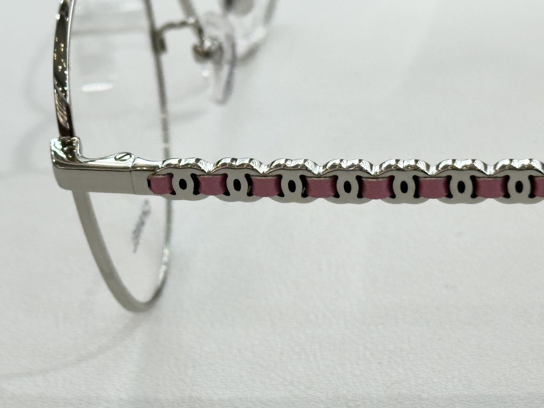 Chanel Luxury Round Metal Optical Frames for Women – Elegant Design