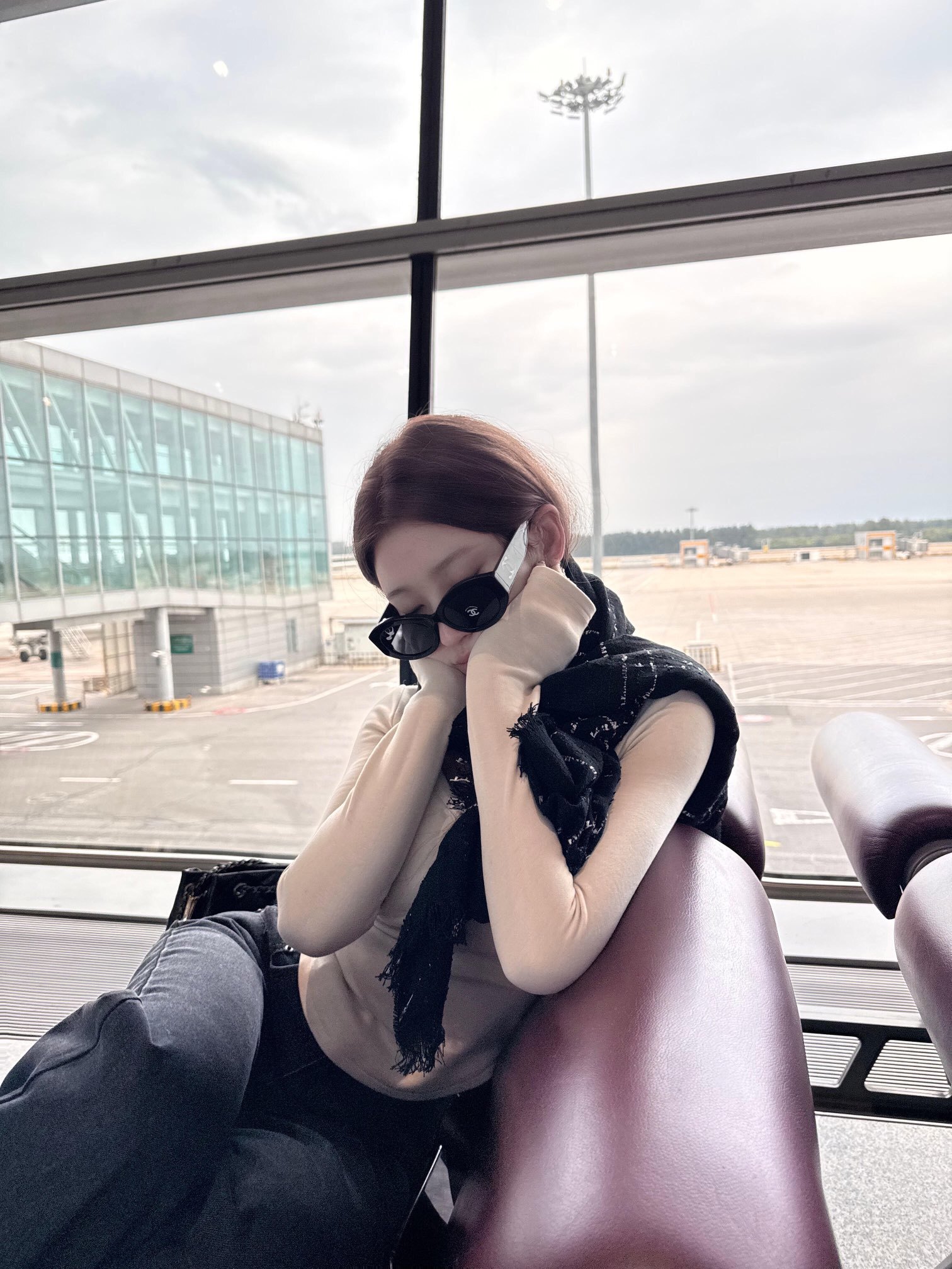 Luxury Vintage Oval Sunglasses for Women – Chic Black Designer Style