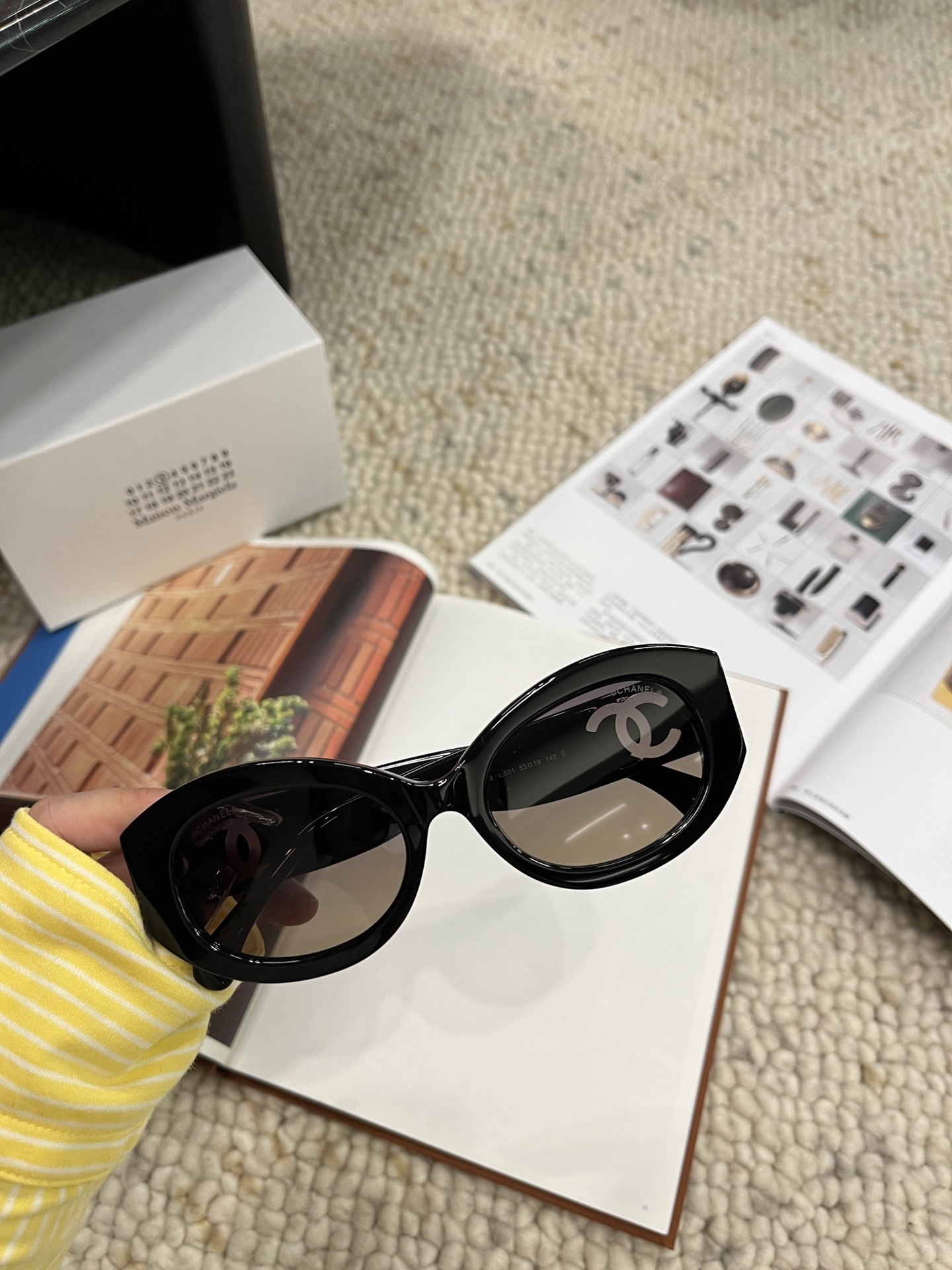 Chanel Black Oval Sunglasses with Signature CC Logo – Luxury Eyewear