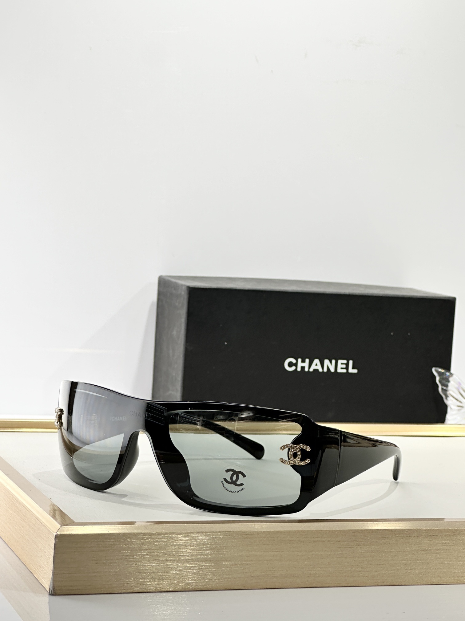 Chanel Shield Sunglasses with Rhinestone CC Logo – Y2K Style