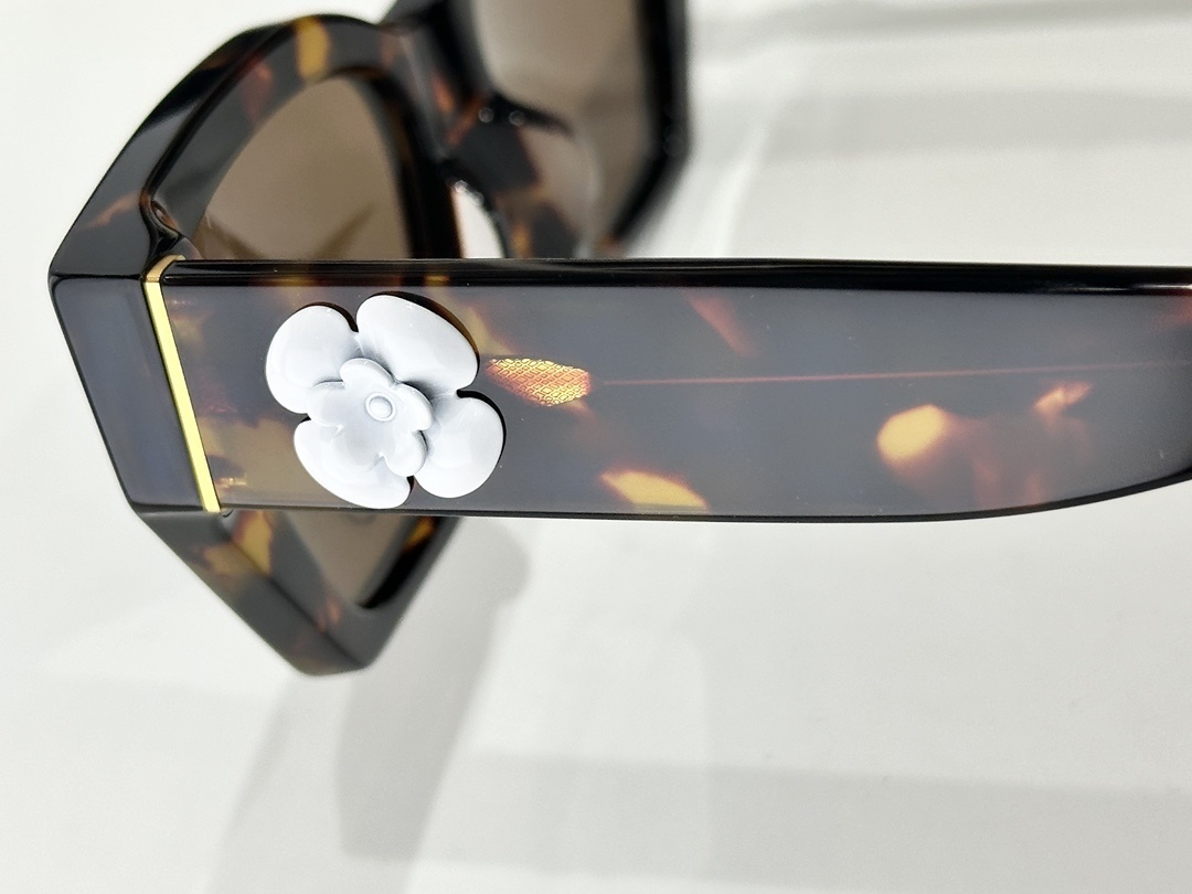 Chanel Camellia Cat-Eye Sunglasses – Luxury Women’s Eyewear