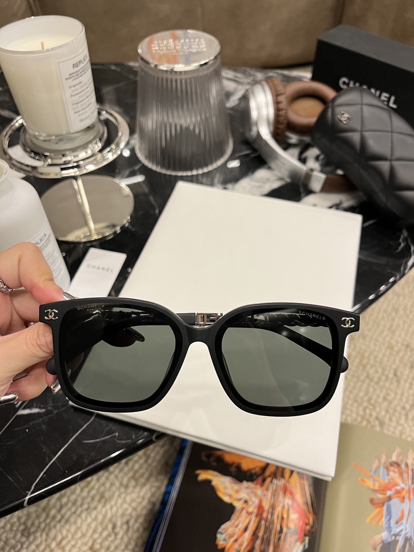 Luxury Women’s Oversized Square Sunglasses – Matte Black Designer Style