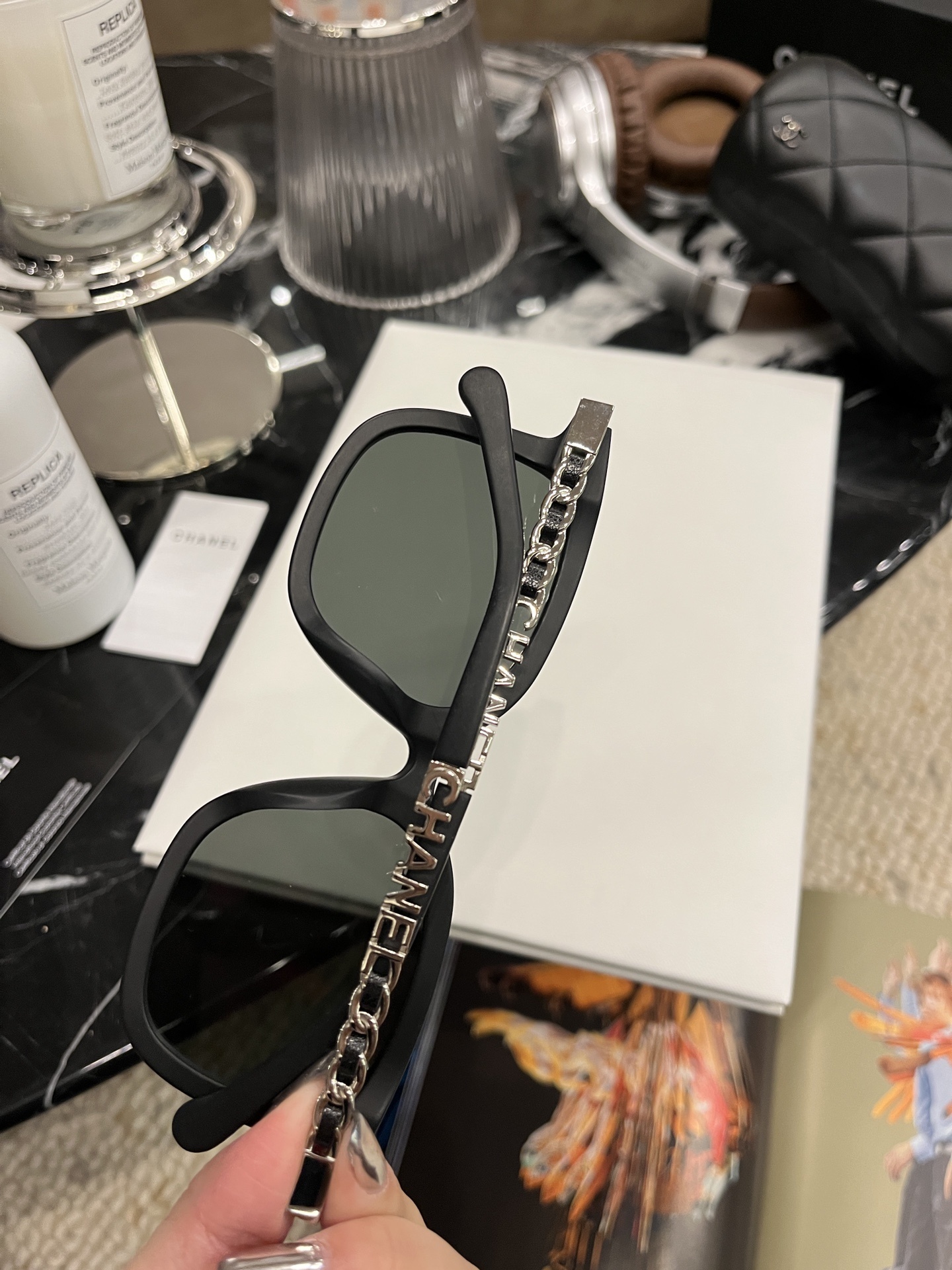 Luxury Women’s Oversized Square Sunglasses – Matte Black Designer Style