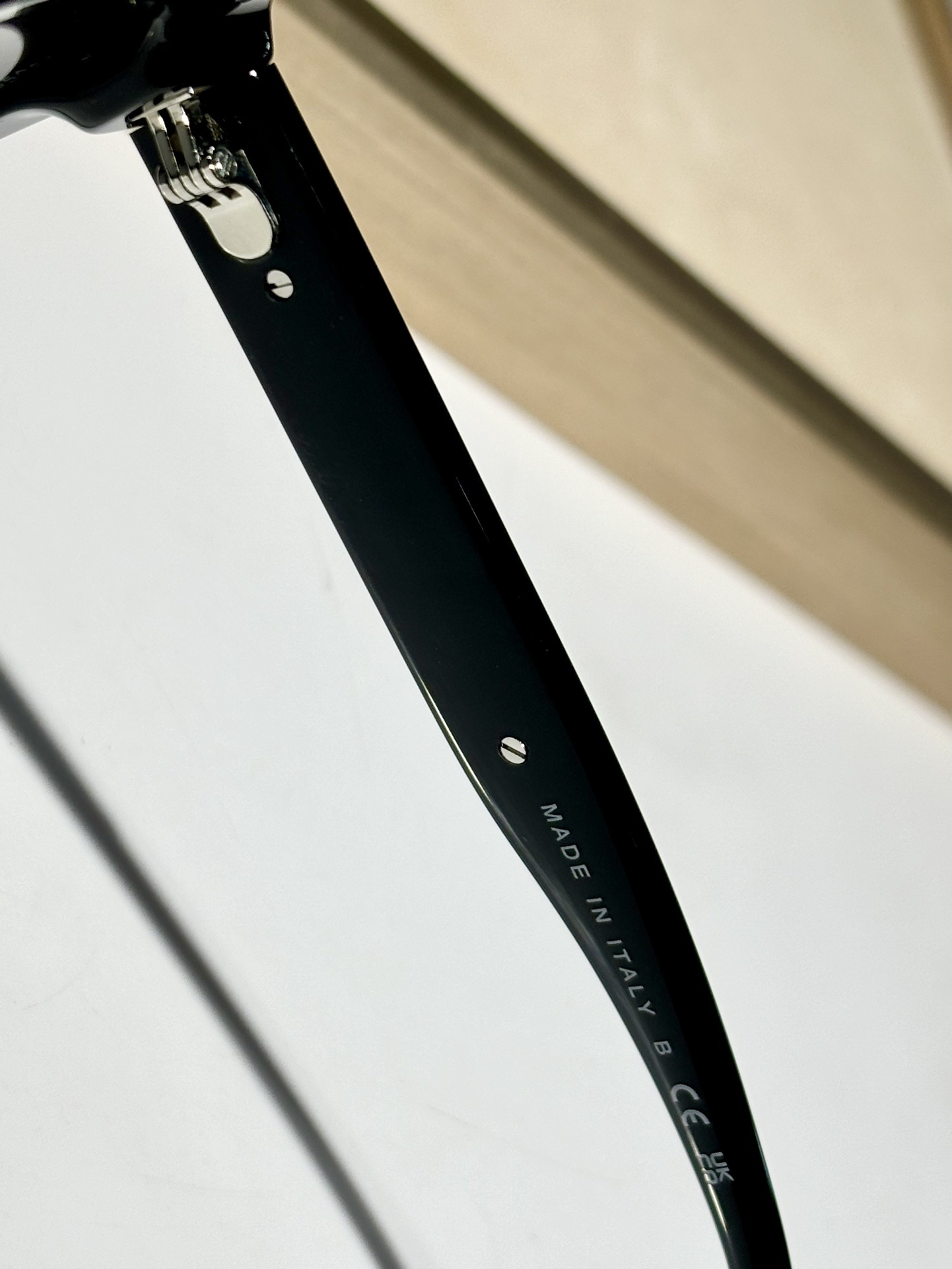 Luxury Oversized Black Sunglasses for Women – Chic Celebrity Style