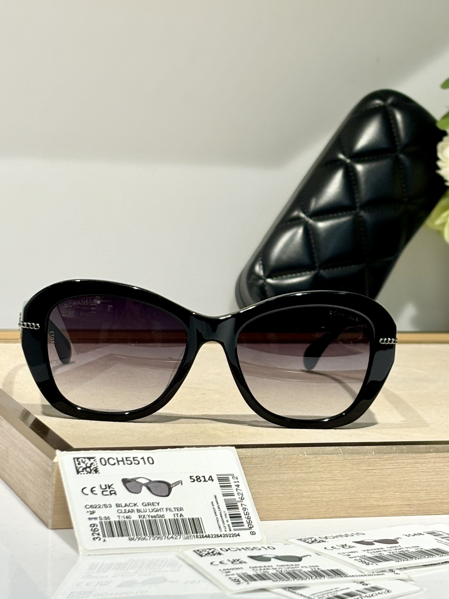 Chanel OCH5510 Black Cat-Eye Sunglasses – Gradient Lens