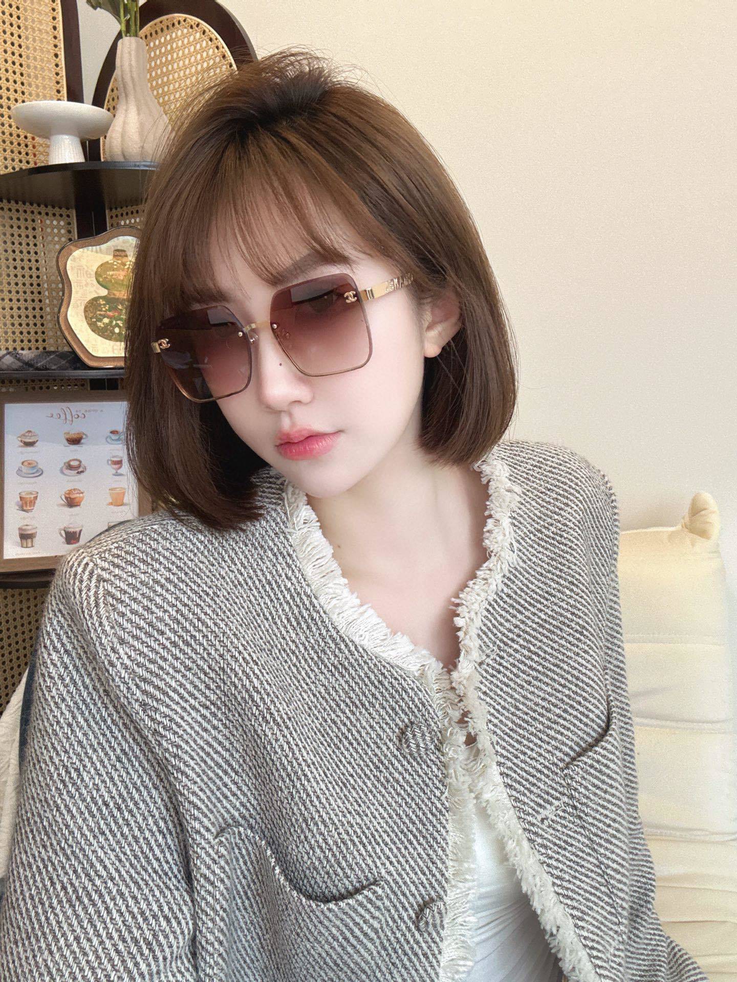 Chanel Brown Gradient Square Sunglasses – Gold Accents