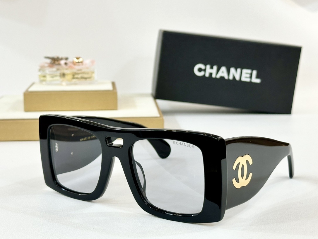 Chanel Oversized Square Sunglasses – Black with Gold CC Logo
